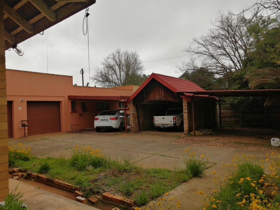 4 Bedroom Property for Sale in Stilfontein Ext 2 North West